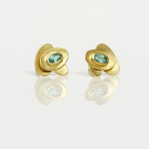 18 carat gold triple oval earstuds with facetted oval Paraiba tourmalines