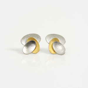 Triple oval earstuds in silver, 24 carat gold and 18 carat white gold